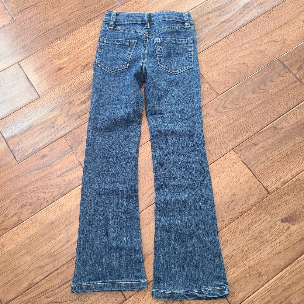 Size 6 girls jumping been jeans